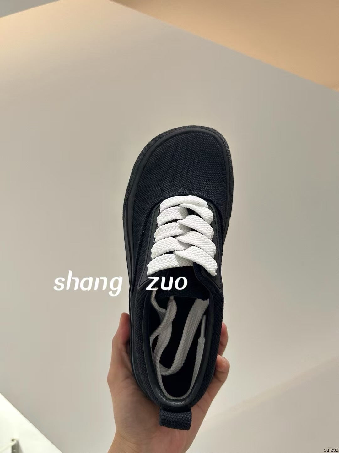 $118 Women's shoe sizes